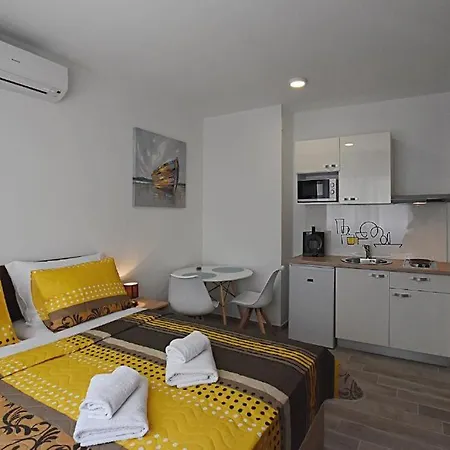 Roko & Borna Apartamento *